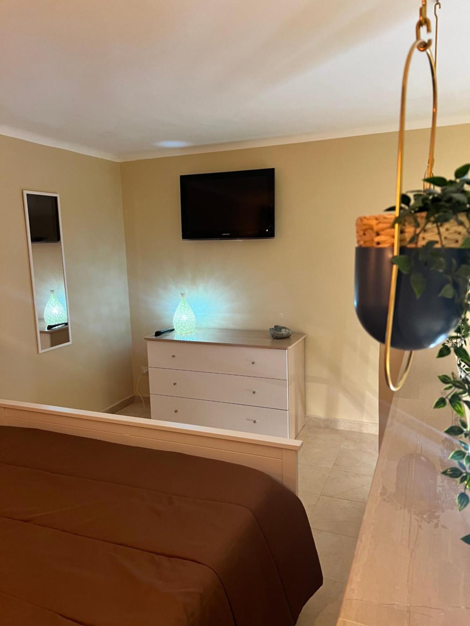 Piazzetta 42 Holiday Room Trani Eksteriør bilde